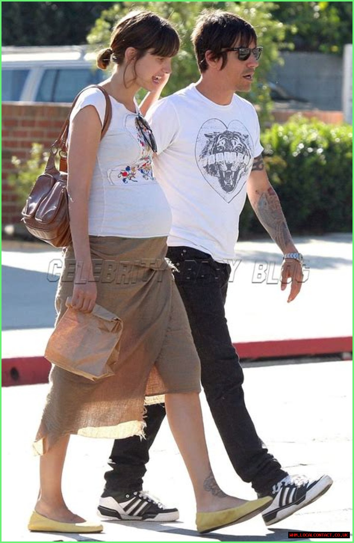 Unraveling The Mystery: Anthony Kiedis's 19-Year-Old Girlfriend